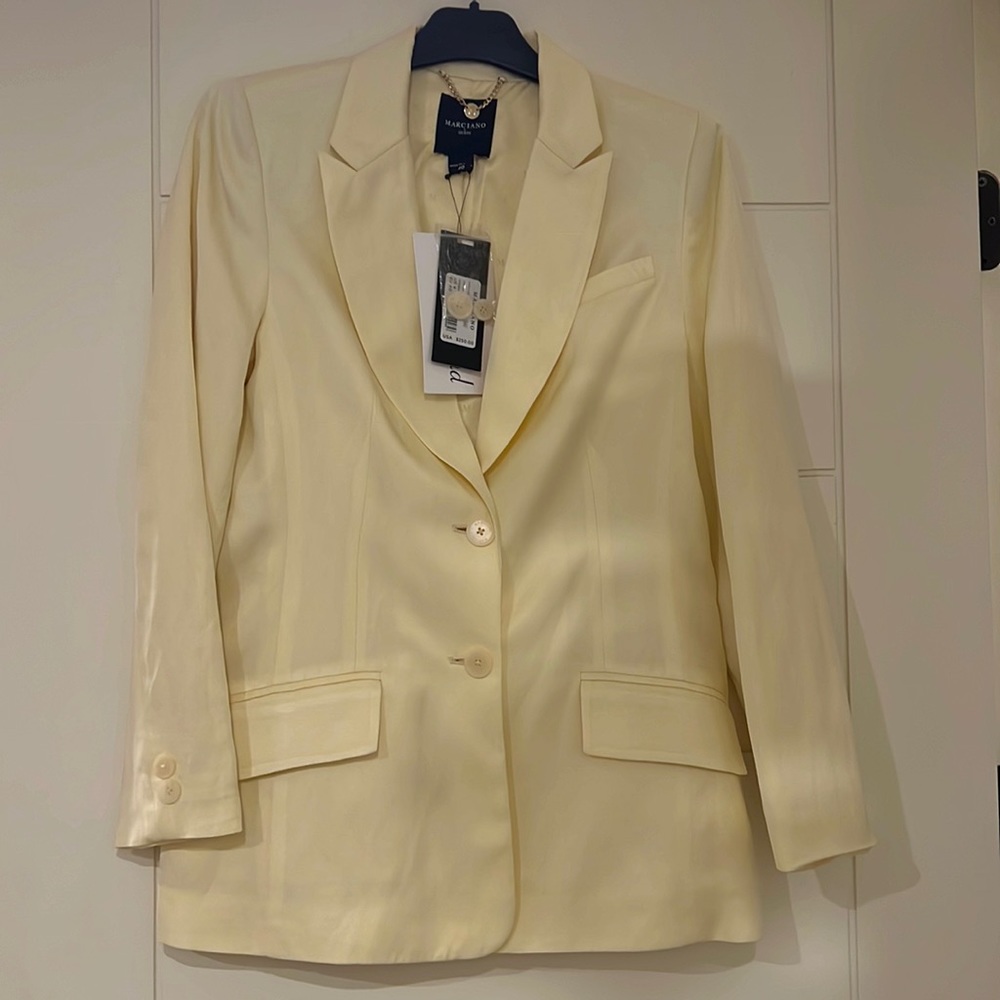 Never worn Marciano linen blazer